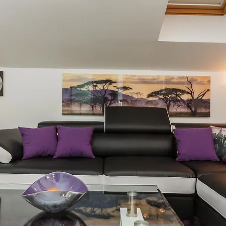 Apartment Ruzic Split